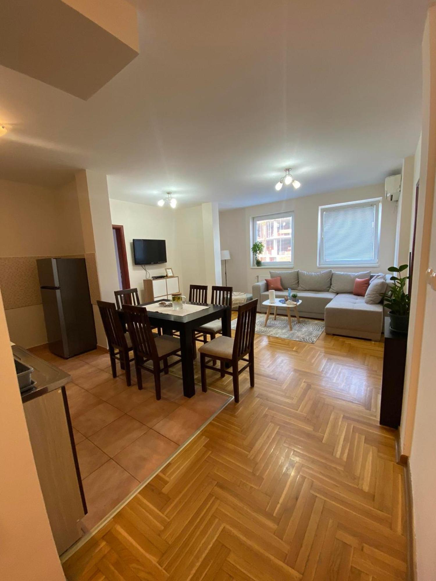 D Apartment Free Private Parking Fast Wi-Fi 诺威萨 外观 照片